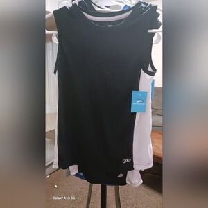 Pro Player Boys Black and White Muscle Tank Top Size 5/6. A-30